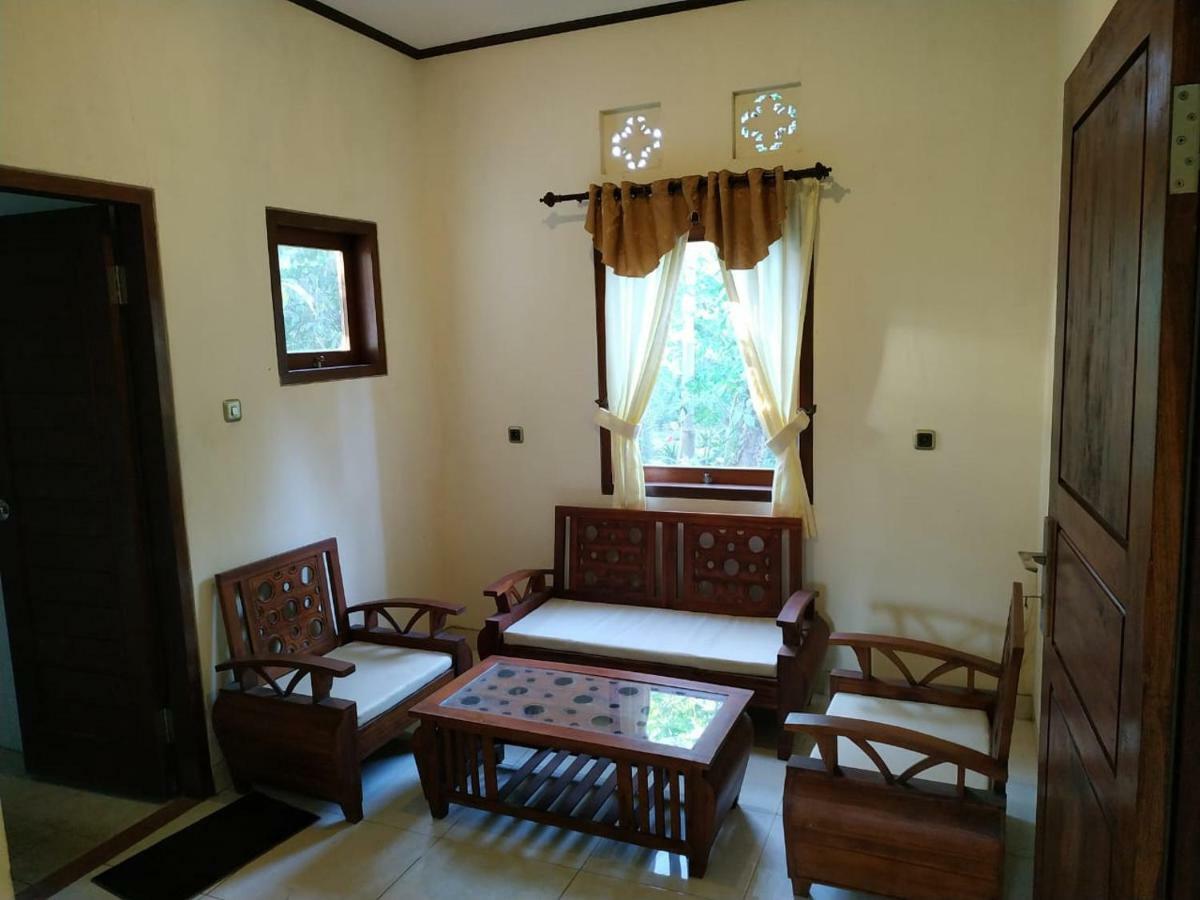 Taman Sari Tagtag Hotel Sanur  Exterior photo